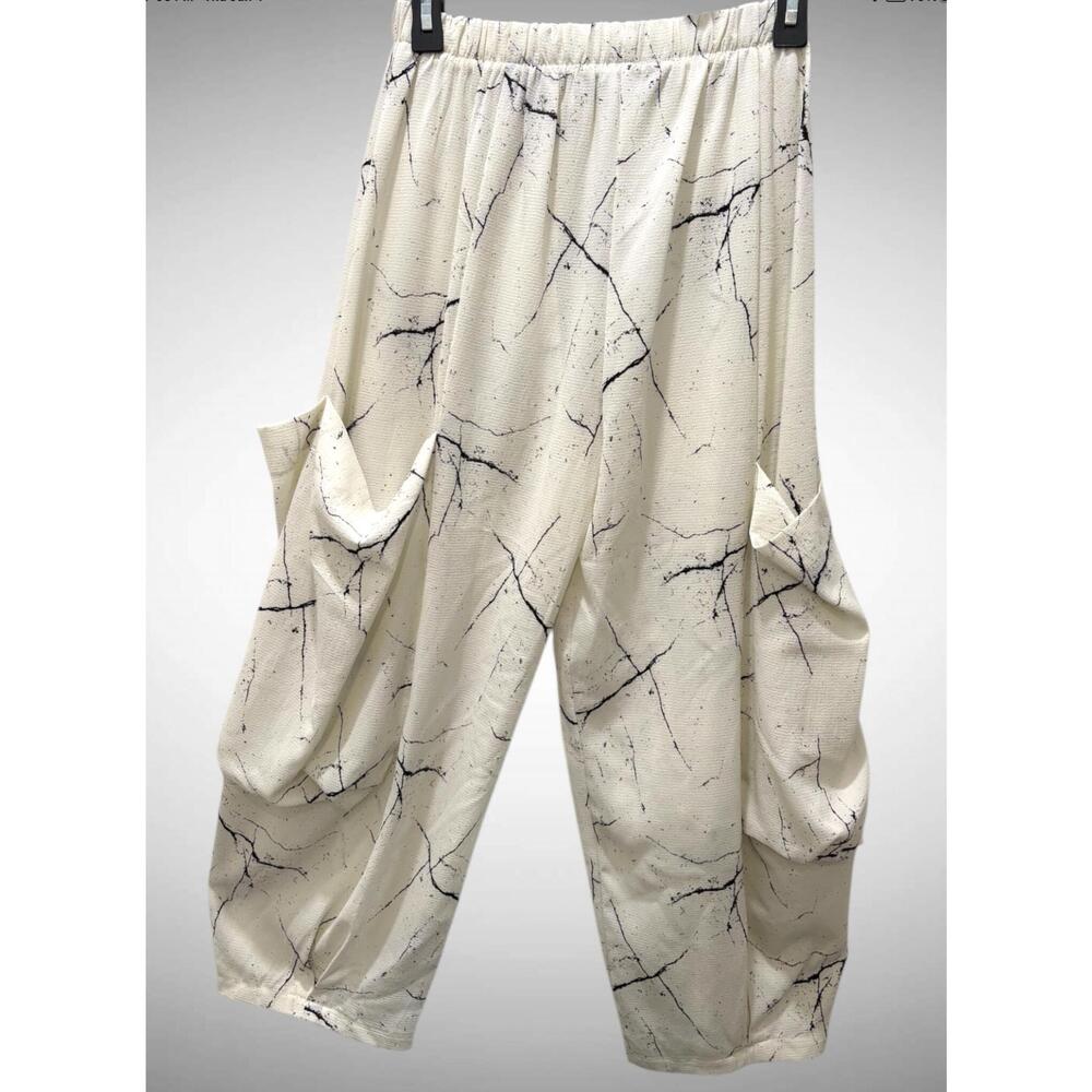 NEW HEYDARI women's crackle design pants in white/black speckle